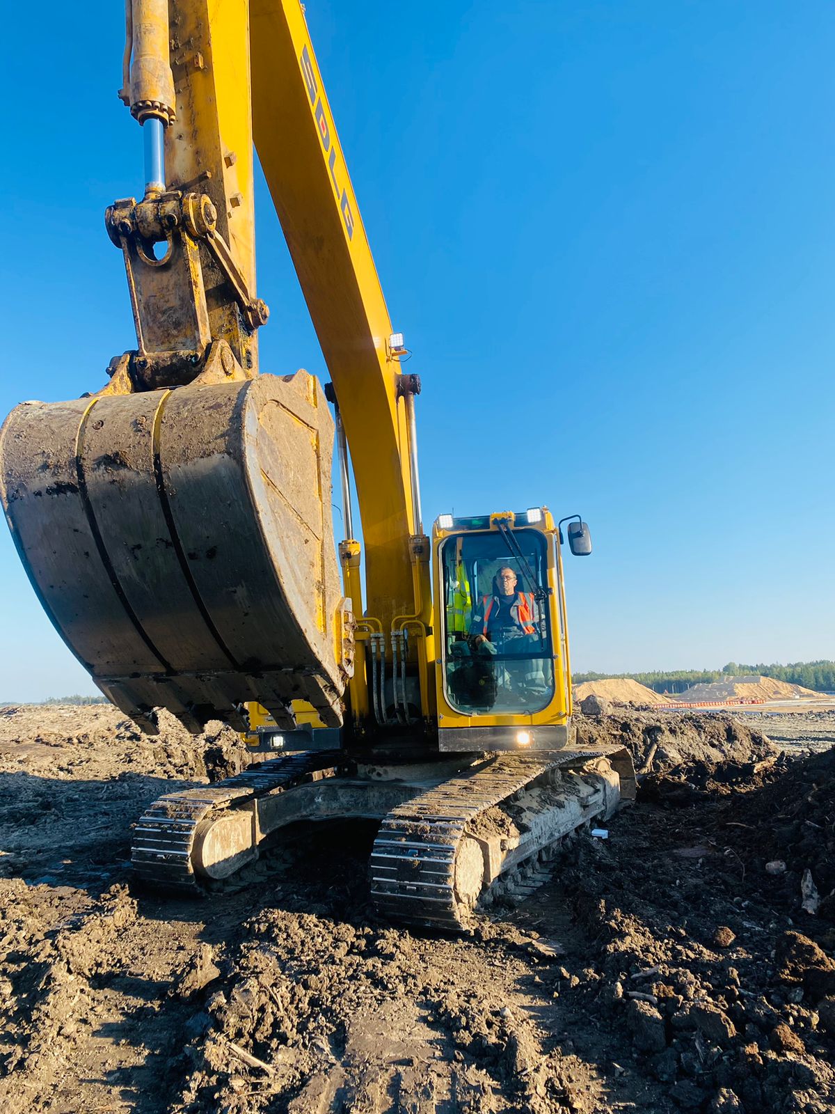Экскаватор гусеничный SDLG E6210F