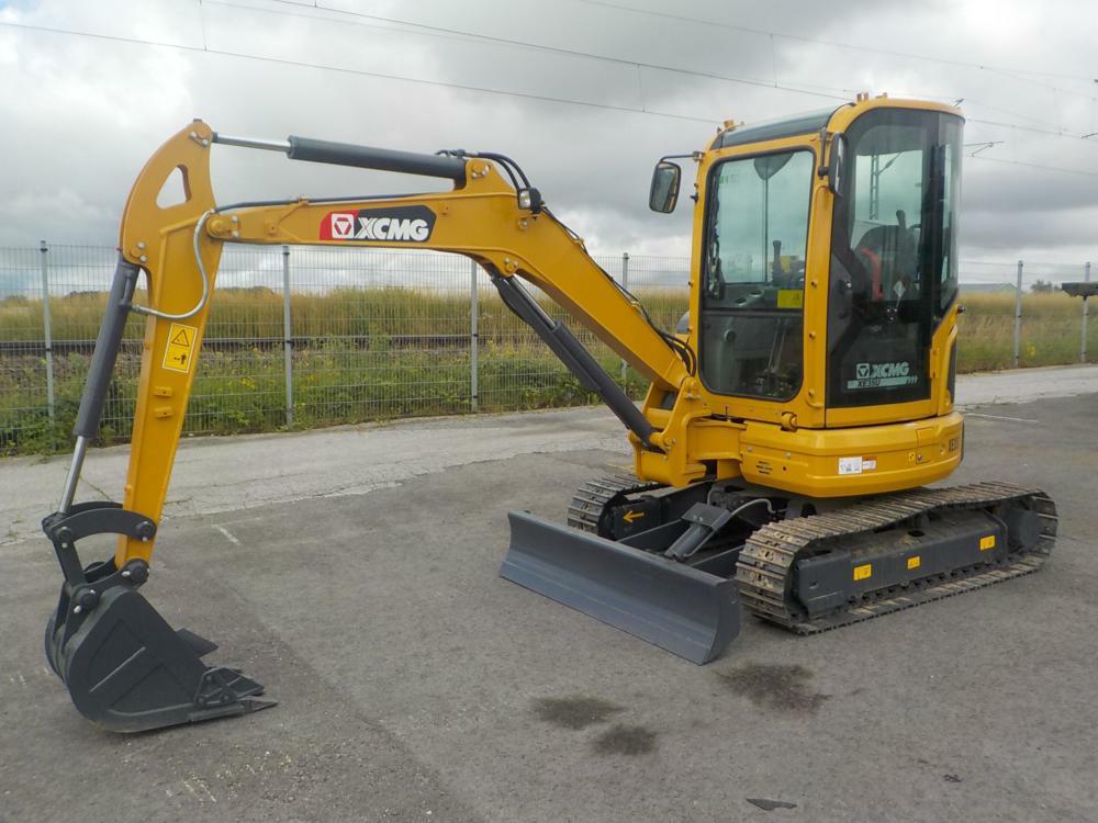 Мини-экскаватор XCMG XE35U